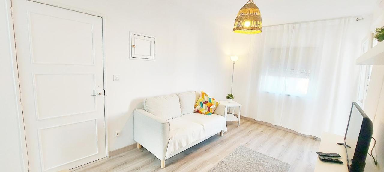 Caroline'S Apartment Vila do Bispo Bagian luar foto