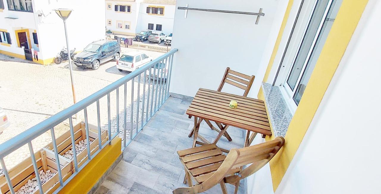 Caroline'S Apartment Vila do Bispo Bagian luar foto