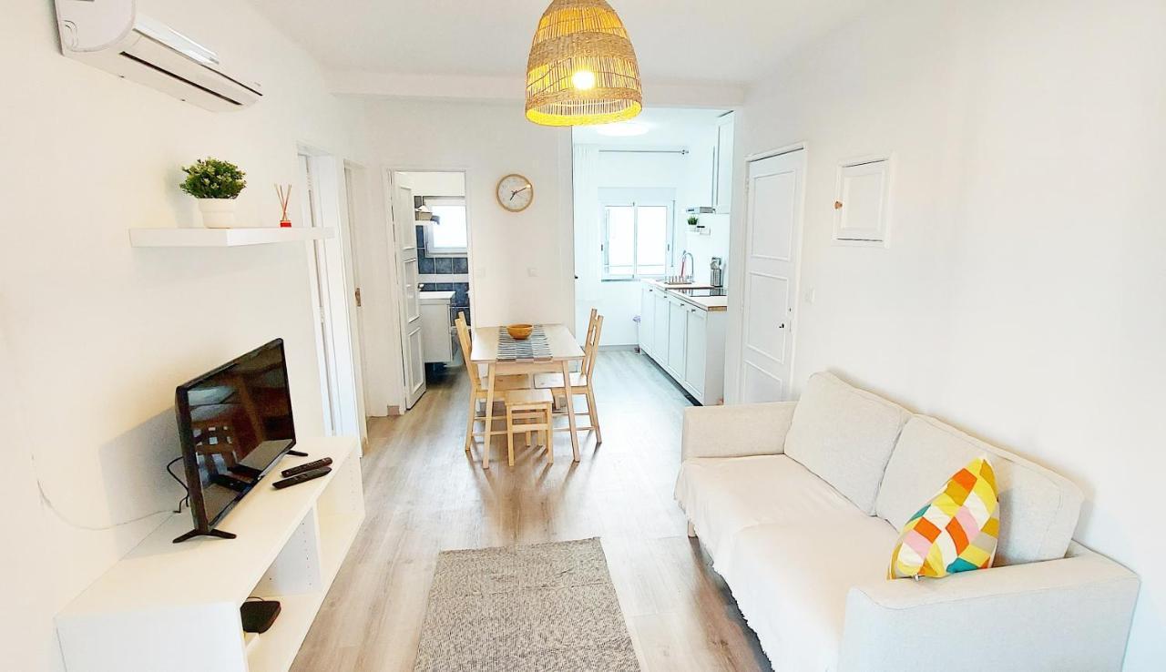 Caroline'S Apartment Vila do Bispo Bagian luar foto